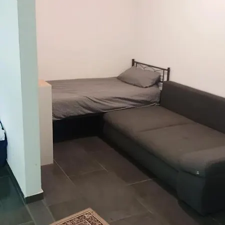 Apartmán Celine Zimmer In Zentrum *
