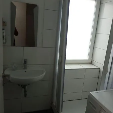 Apartment Celine Zimmer In Zentrum Heilbronn