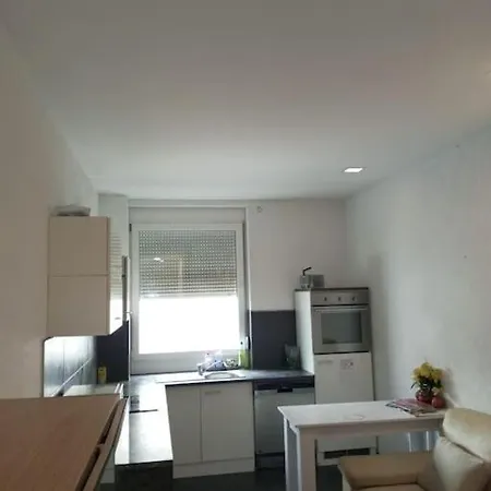 Apartmán Celine Zimmer In Zentrum